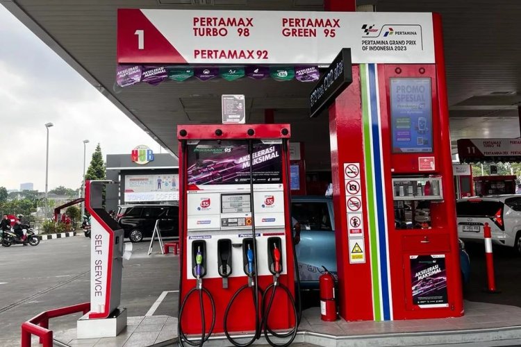 Harga BBM Nonsubsidi Pertamina Naik Maret 2026, Pertamax Jadi Rp12.300 per Liter